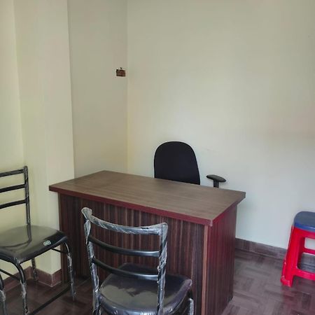 Sri Vari Residency Hostel Vellore Ngoại thất bức ảnh