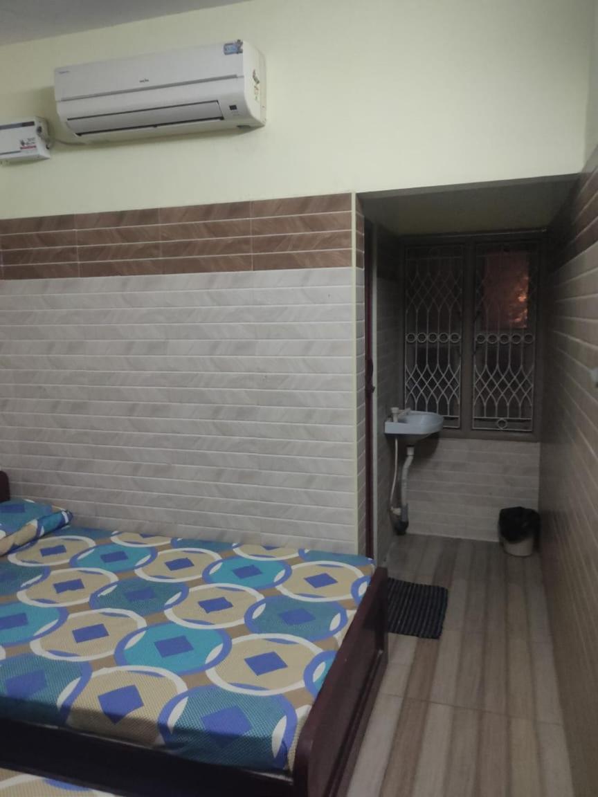 Sri Vari Residency Hostel Vellore Ngoại thất bức ảnh