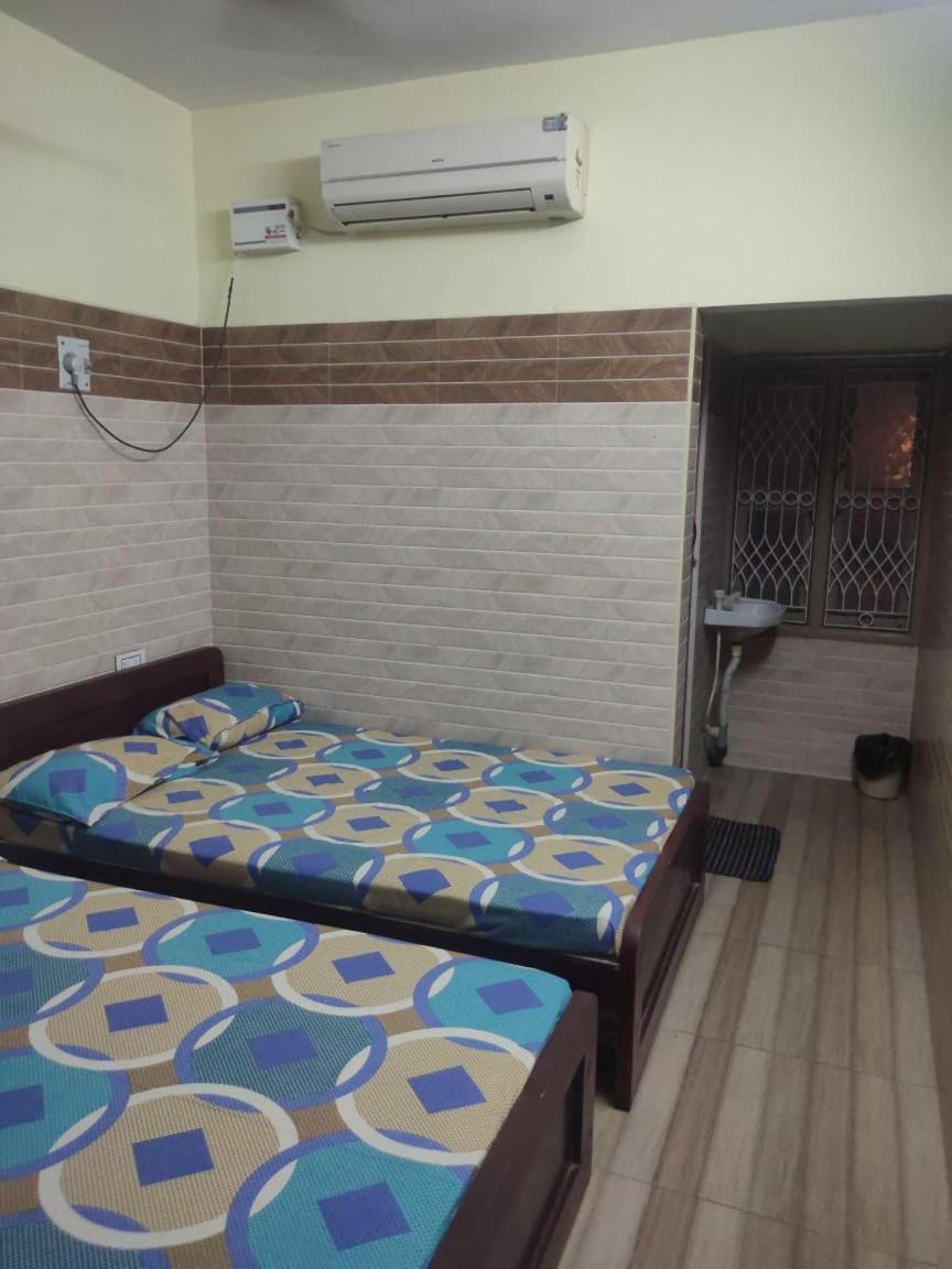 Sri Vari Residency Hostel Vellore Ngoại thất bức ảnh