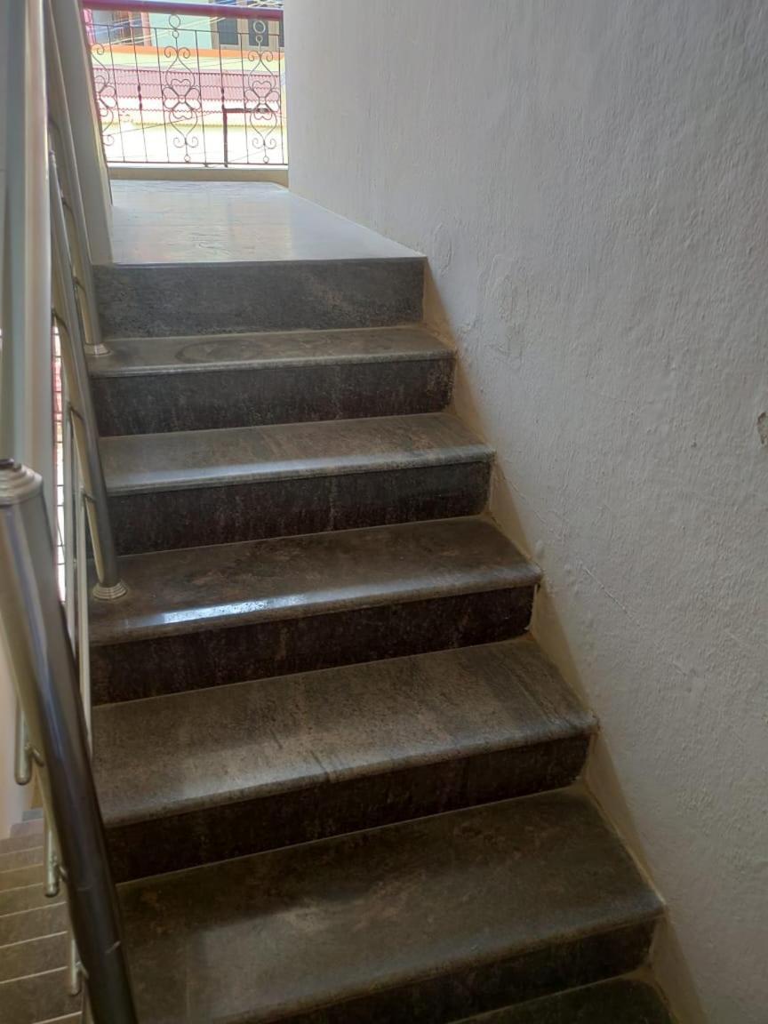 Sri Vari Residency Hostel Vellore Ngoại thất bức ảnh